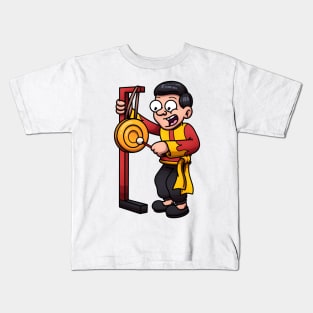 Traditional Chinese Musician Playing The Gong Kids T-Shirt